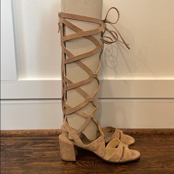 Stuart Weitzman | Grecian Gladiator Sandals | Size 7 | Stunning! - Picture 6 of 15